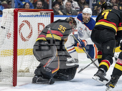 Oilers Canucks Hockey