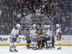 Oilers Canucks Hockey