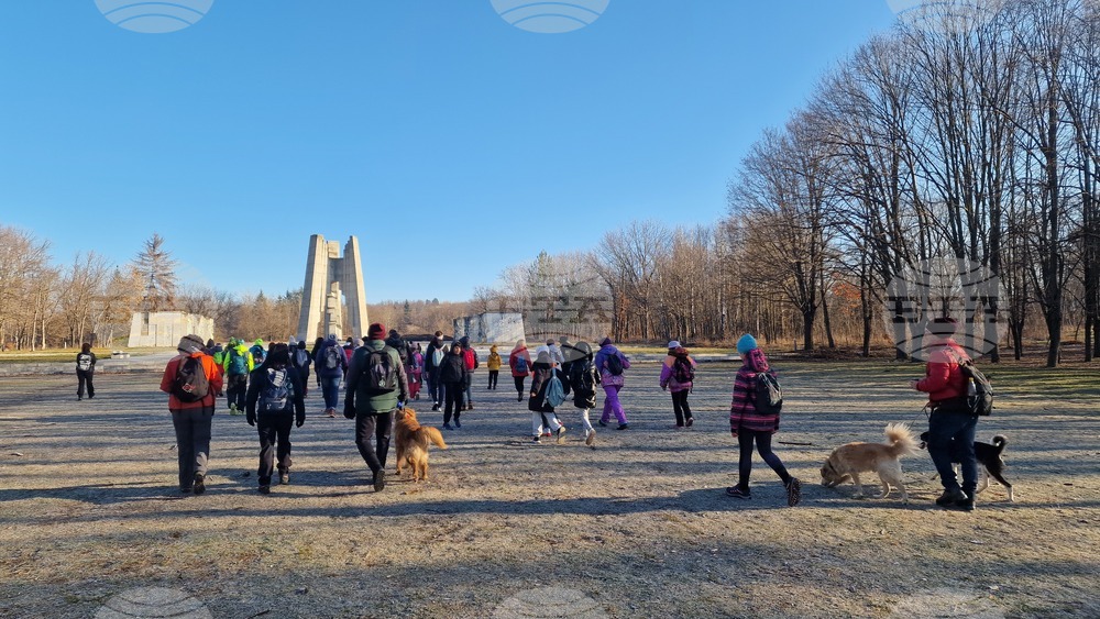 С поход до телевизионната кула туристическото дружество "Буйна гора" в Разград открива новия сезон