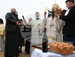 Божурище - патриарх Даниил - водосвет на "Свети вмчк. Георги Победоносец"