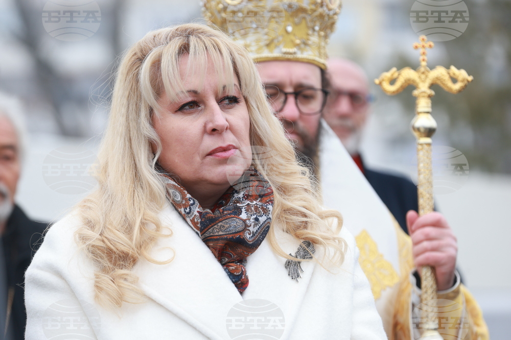 Божурище - патриарх Даниил - водосвет на "Свети вмчк. Георги Победоносец"