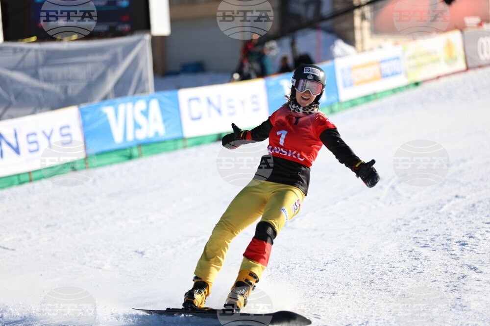 Germany's Hofmeister Makes It Three In a Row, 15-Year-Old Zamfirova Impresses on Day 2