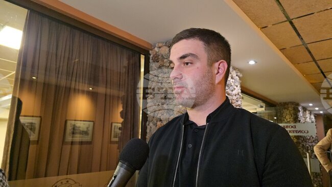 Трябва да намерим заедно пътя, в който българският футбол да просперира, каза Лъчезар Димов след срещата на БФС с клубове в Добрич