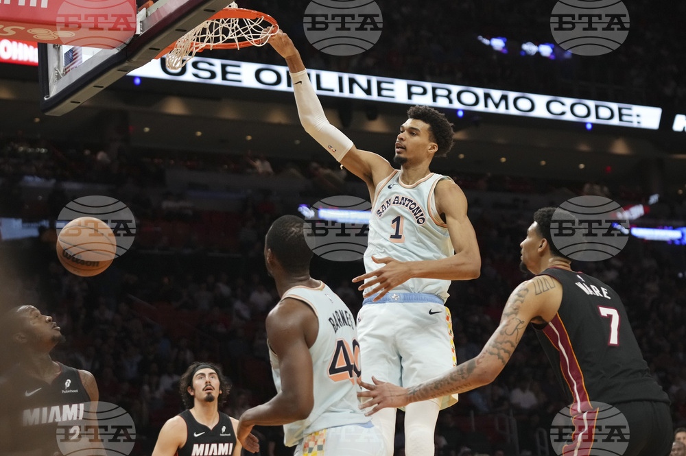 Звездата на Сан Антонио Спърс Виктор Уембеняма: "Гордост и отговорност да играем в Париж"