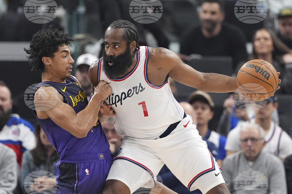 Джеймс Хардън и Ивица Зубак изведоха Лос Анджелис Клипърс до успех срещу Лос Анджелис Лейкърс в НБА