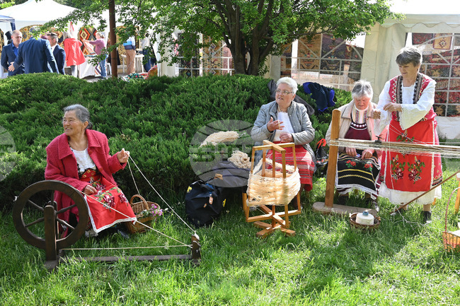 Десети поред фестивал на килима правят в Чипровци от 1 до 3 май