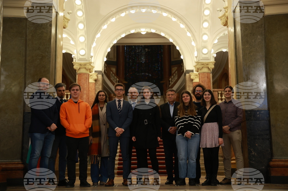 СУ "Климент Охридски" - "Фантастични умове" - изложба