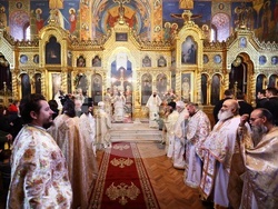 Храм "Св. Седмочисленици" - св. Евтимий - литургия