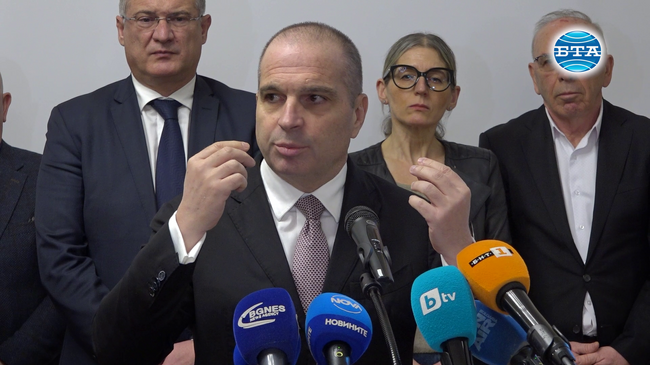  Няма да се толерира нарушаване на процедурните правила, свързани с безопасността на движението по железния път, каза министър Гроздан Караджов