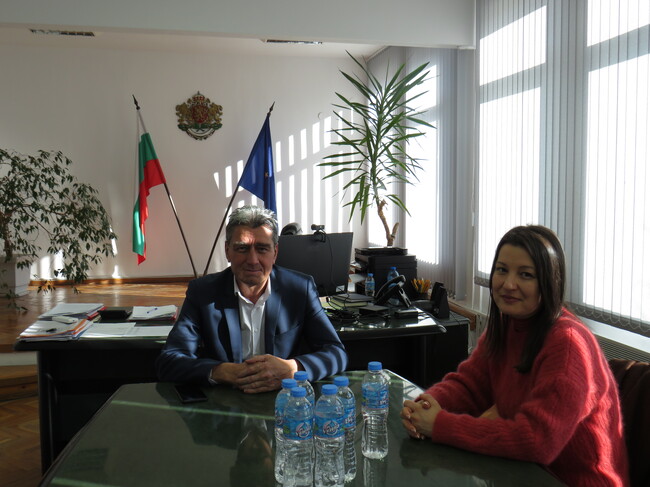 Областният управител на област Шумен Бейнур Ахмед се срещна с народния представител Айлин Пехливанова 