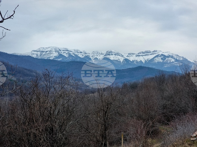 Challenging Mountain Hiking Conditions on Monday