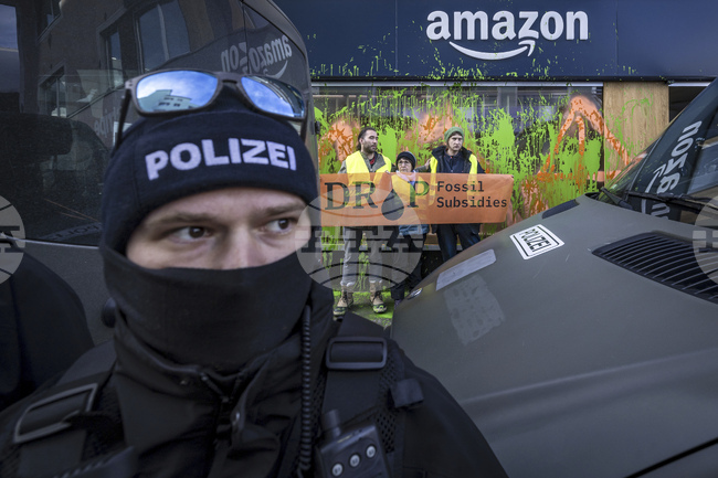 Италия разследва "Амазон" за предполагаемо укриване на данъци в размер на 1,2 млрд. евро, посочват източници на Ройтерс