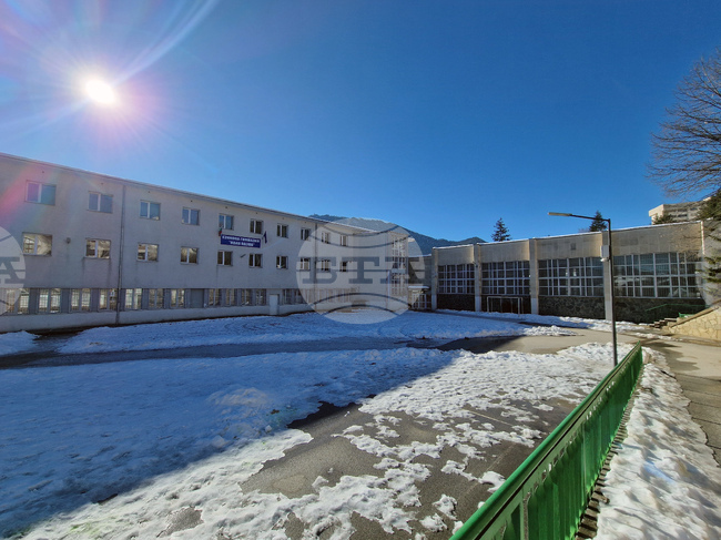 В Смолян няма да се закриват паралелки в двете елитни гимназии, е обещал министър Красимир Вълчев