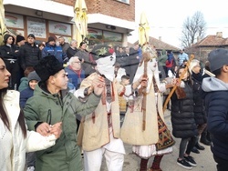 Село Гиген - Ивановден - мечкари