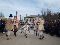 Село Гиген - Ивановден - мечкари