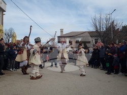 Село Гиген - Ивановден - мечкари
