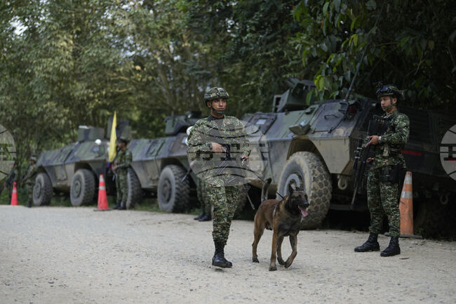 Над петдесет колумбийски войници са отвлечени в район, контролиран от бунтовнически групировки, съобщи армията