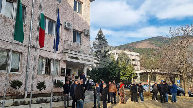 Заседанието на Общинския съвет в Твърдица премина с дебати и завърши с поредица от единодушно взети решения 