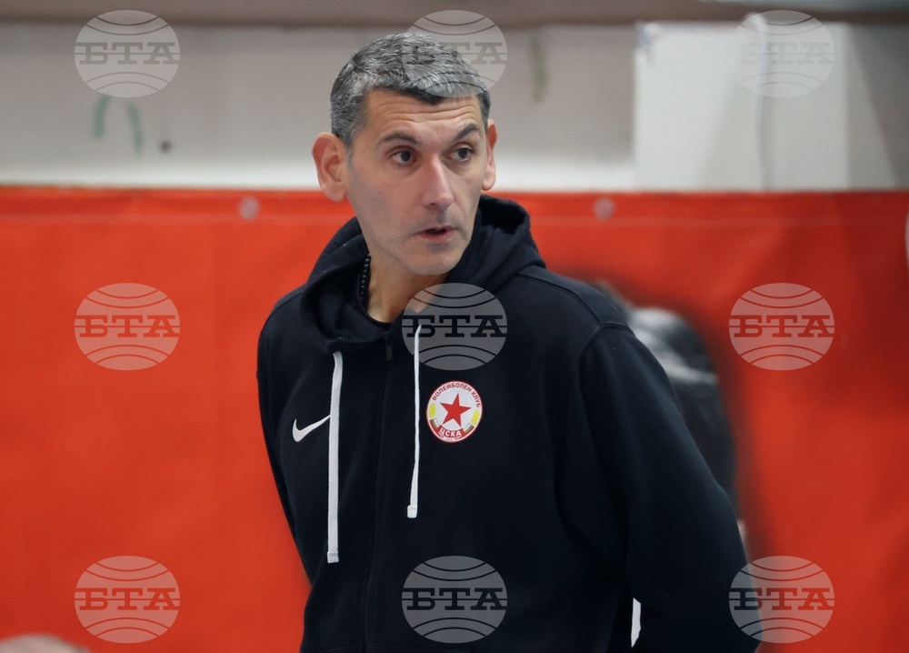 Треньорът на ЦСКА Александър Попов: "Направихме слаб редовен сезон, но нямаше интрижки"