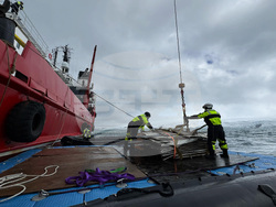 Antarctic - Livingston Island - cargo handling