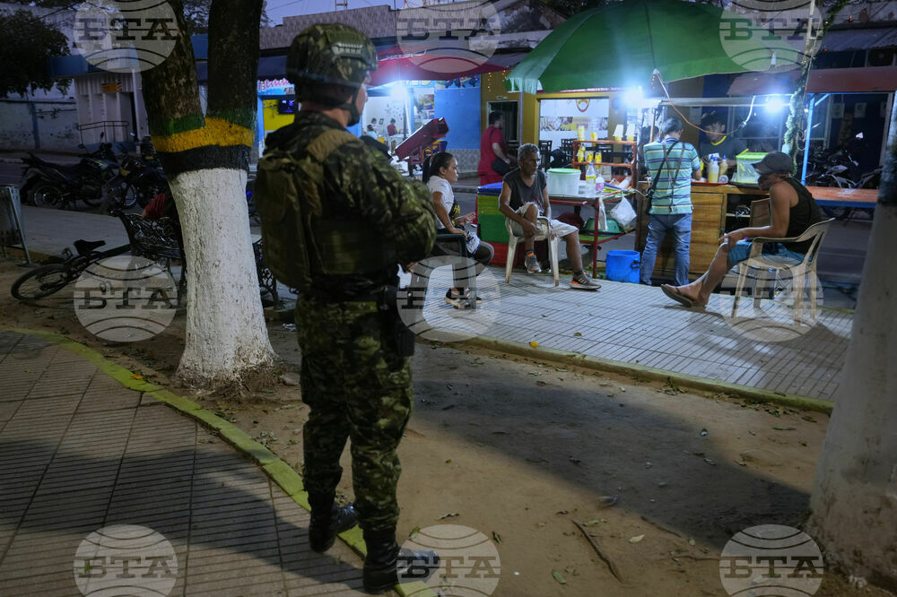 Крехкият мир в Колумбия е нарушен след по-малко от десетилетие от разоръжаването на ФАРК