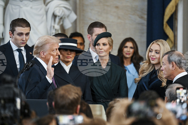 От френски лукс през британски кралски стил и "Произведено в Америка" до дръзка разкрепостеност - най-впечатляващите тоалети на церемонията по встъпване в длъжност на Тръмп