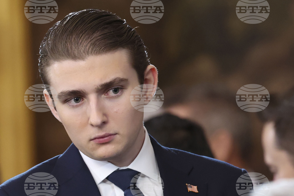 Най-малкият син на Тръмп е уведомил британската полиция за атака срещу негова позната, която твърди, че е видял по време на видеоразговор