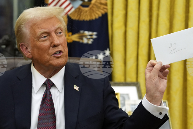 Първият ден от новия президентски мандат на Доналд Тръмп през погледа на френски медии