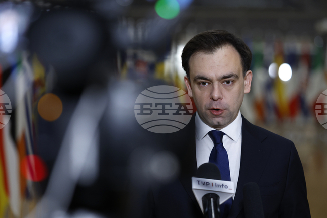 Полша не планира в близко бъдеще присъединяване към еврозоната заради силните си икономически резултати