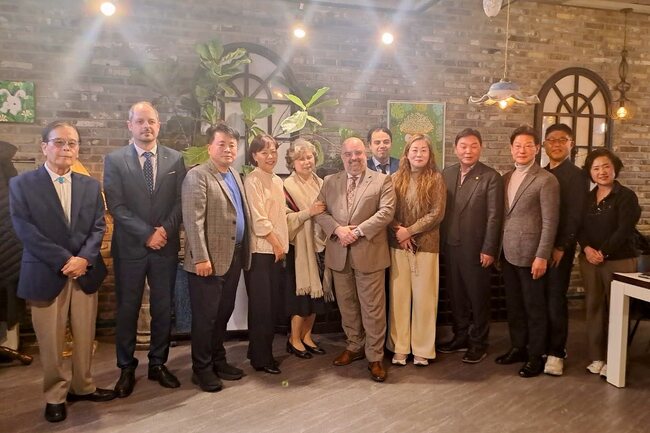 Представители на Българското посолство в Сеул присъстваха на концерт, организиран от Корейско-българската асоциация за приятелство