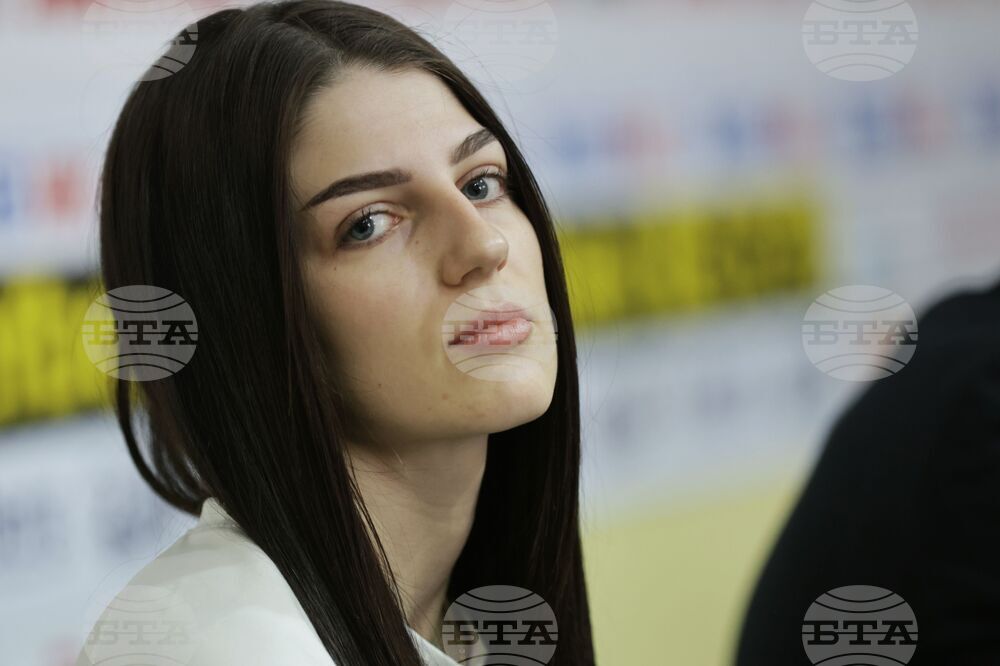 Теодора Цанева не успя да преодолее груповата фаза в категория до 50 килограма кумите при жените на Световното първенство по карате