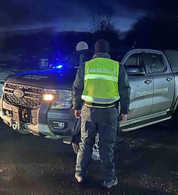 Организиран канал за незаконно преминаване на мигранти през територията на България пресякоха гранични полицаи