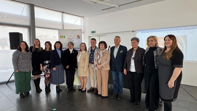 Първата научно-практическа конференция "Добротата и обичта водят развитието на детето към бъдещето" се състоя в София