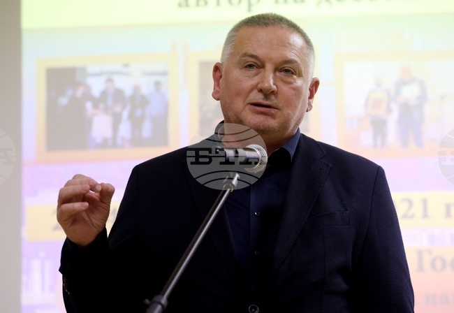 Georgi Gospodinov's "Time Shelter" Published in Malayalam in India