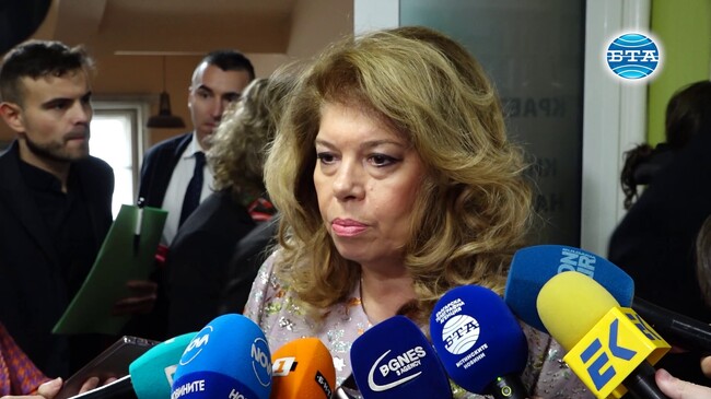 Вицепрезидентът Илияна Йотова се надява с избора на редовно правителство политическата криза да е приключила