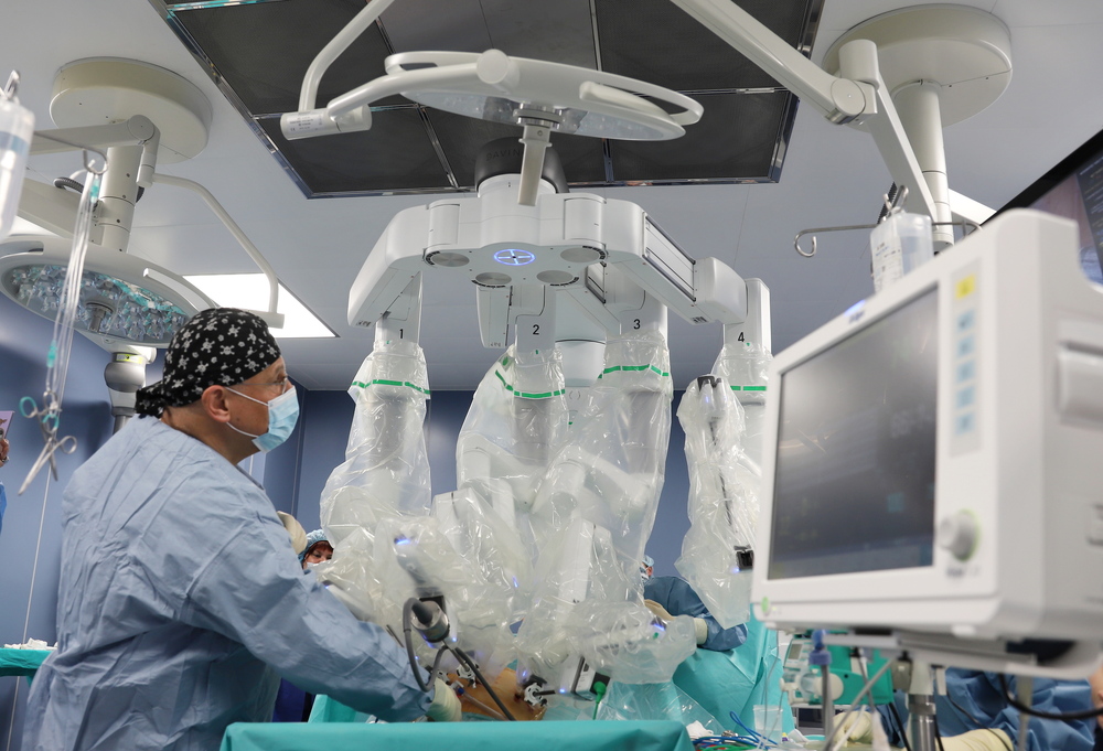 ВМА отбеляза Бабинден с първата си АГ-операция с Da Vinci Xi