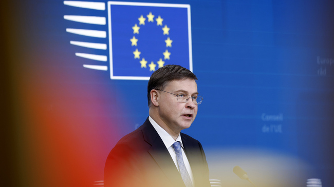 Brussels Expects to Present Bulgaria's Euro Area Readiness Report in Early June