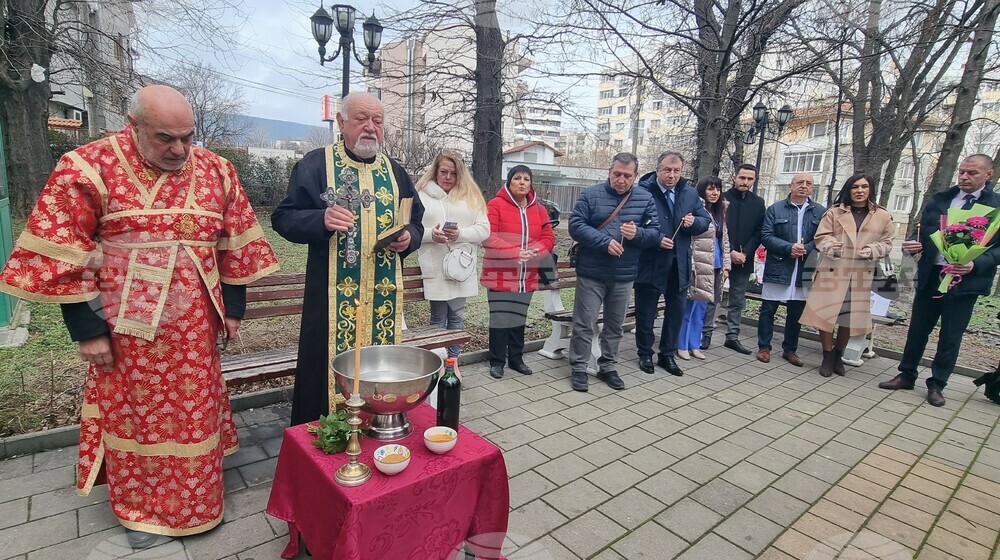 Близо 700 бебета са родени в шуменската болница през 2024 г.