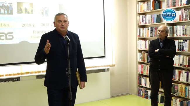 Георги Господинов е един от отличените писатели на десетилетието на годишните награди на Столичната библиотека