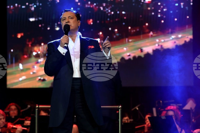 Васил Петров изнесе юбилеен концерт в четири действия