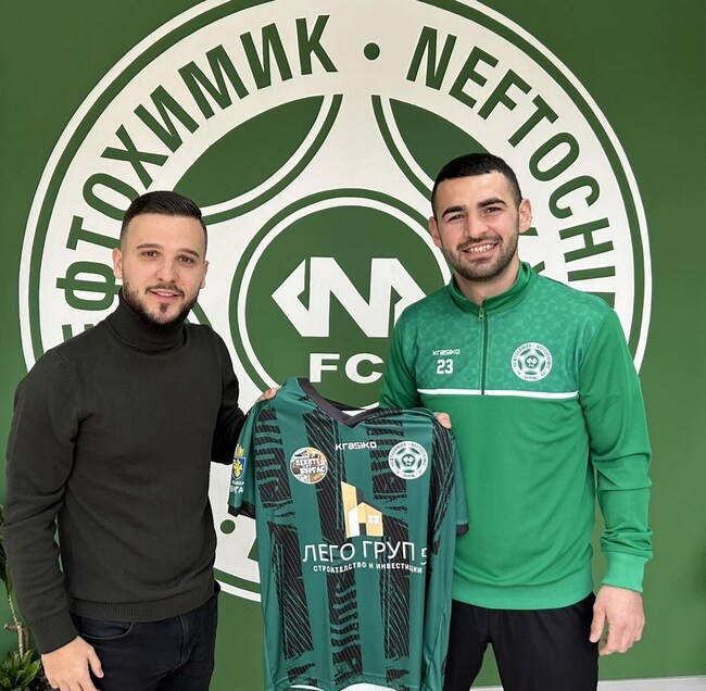 Четвъртодивизионният Нефтохимик (Бургас) се подсили с опитен защитник от Несебър