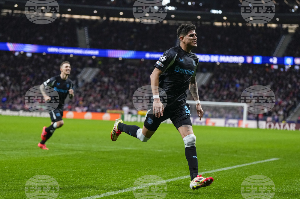 Арсенал привлече еквадорския защитник Пиеро Инкапие от Леверкузен и изпрати Якуб Кивиор в Порто