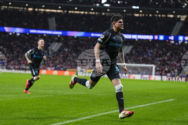 Арсенал привлече еквадорския защитник Пиеро Инкапие от Леверкузен и изпрати Якуб Кивиор в Порто