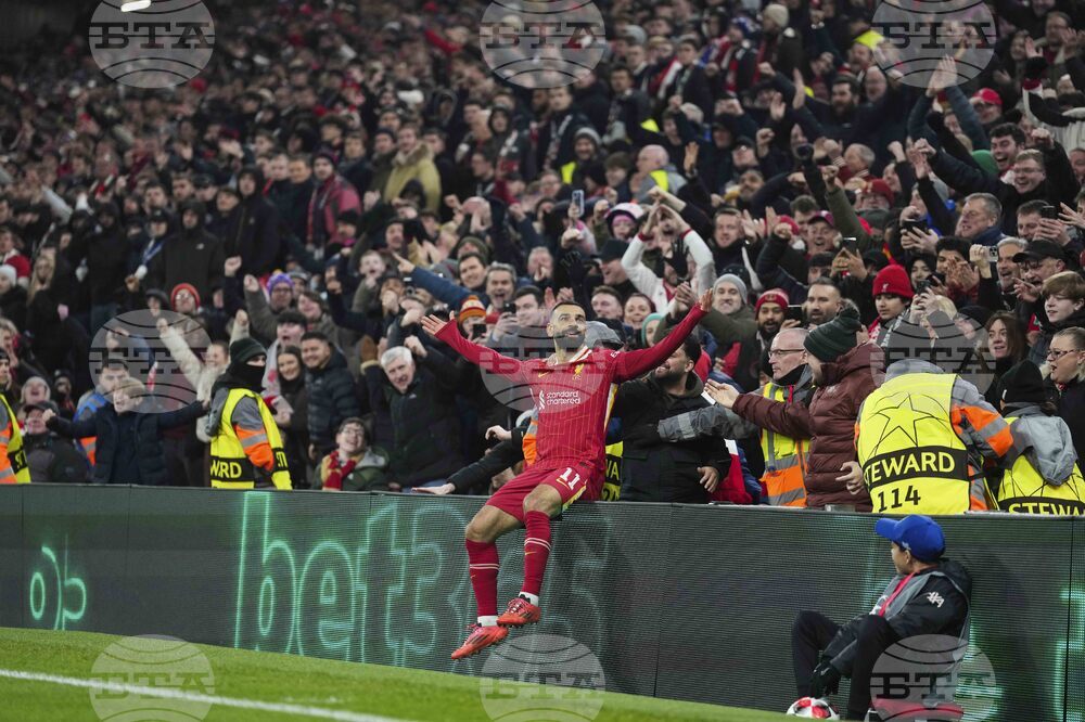 Мохамед Салах иска "отчайващо много" поне още един шампионски парад с феновете на Ливърпул, но този път с титлата от Висшата лига