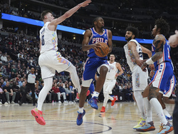 76ers Nuggets Basketball