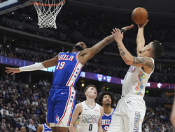 76ers Nuggets Basketball