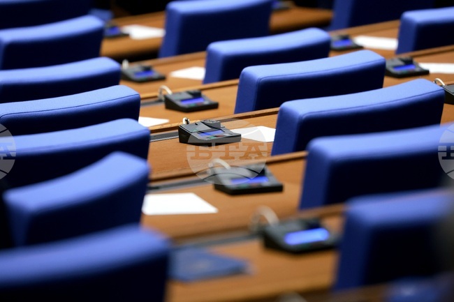 Parliament to Debate on Lifting MP Immunity of Dzheyhan Ibryamov, Mario Rangelov 