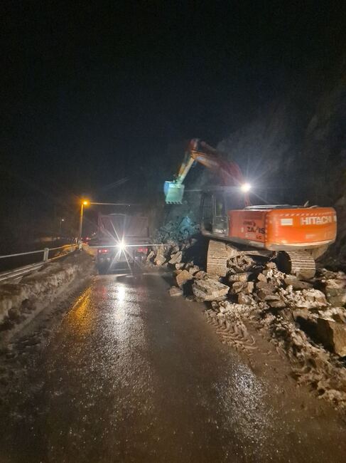Възстановено е движението по пътя Смолян – Широка лъка