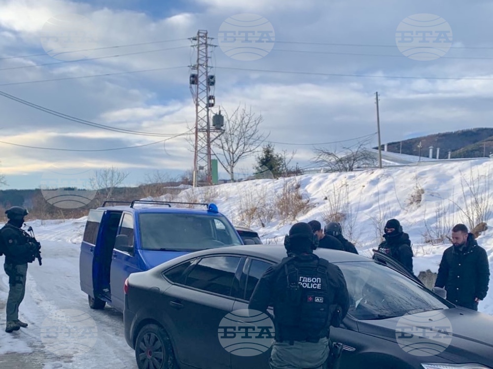 Police Bust Tax Fraud Ring