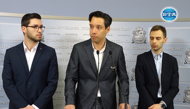 Заради договори за над 100 млн. лв. дирекцията „Управление и анализ на трафика" към Столичната община е феодализирана от директора ѝ Димитър Петров, заяви Борис Бонев